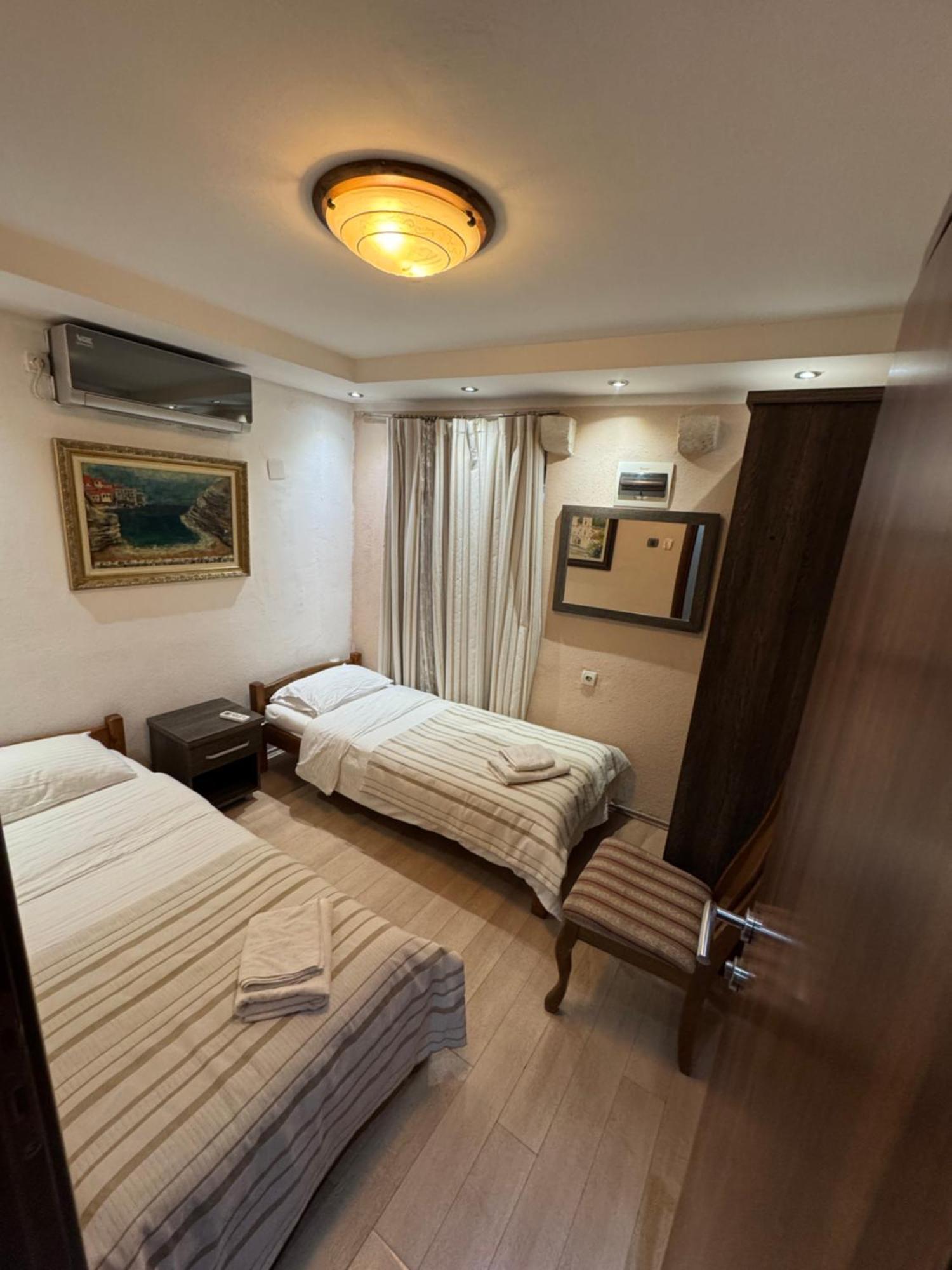 Vita Mundo Hotel Kotor Luaran gambar